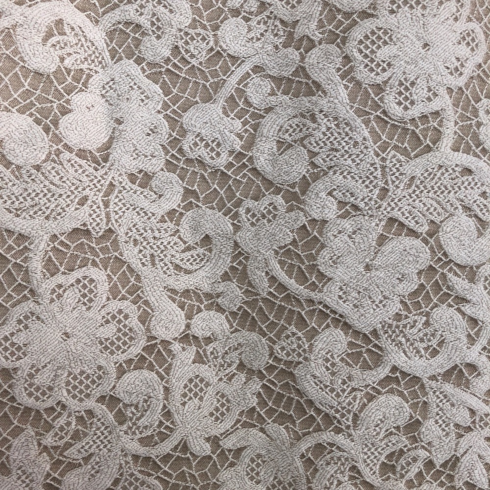 NWOT Banana Republic Cream Lace Skirt - Picture 2 of 4